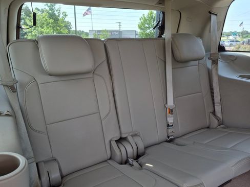 Used 2015 GMC Yukon Denali w/ Touring Package RWD image 20
