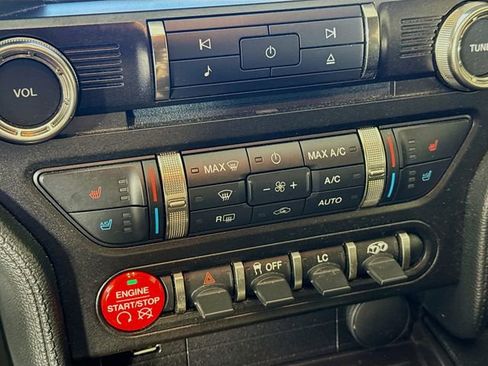 Used 2016 Ford Mustang Shelby GT350 w/ Technology Package image 19