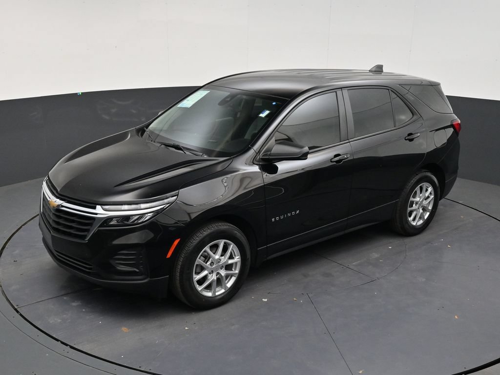 Used 2024 Chevrolet Equinox LS w/ Driver Confidence II Package FWD image 12
