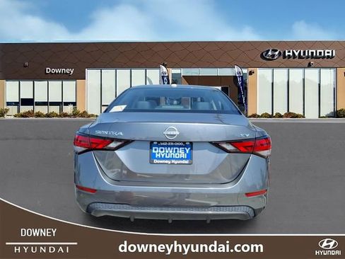 Used 2024 Nissan Sentra SV FWD image 5