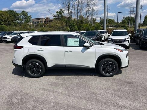 New 2026 Nissan Rogue SV AWD/4WD image 8