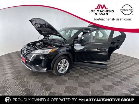 Certified 2021 Nissan Kicks S image 10