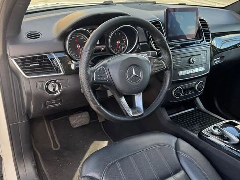 Used 2018 Mercedes-Benz GLE 350 w/ Premium 1 Package image 4