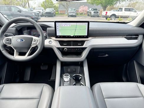 New 2026 Ford Explorer Active AWD/4WD image 10
