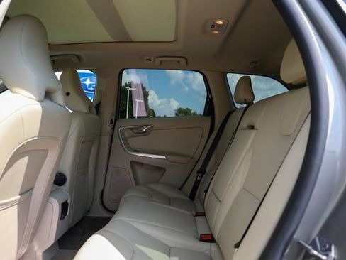 Used 2015 Volvo XC60 T6 Platinum AWD/4WD image 46
