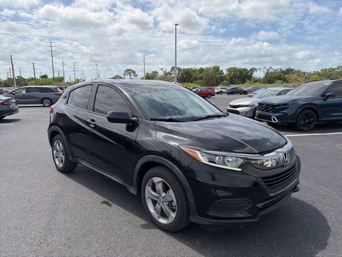 Used 2022 Honda HR-V LX image 1
