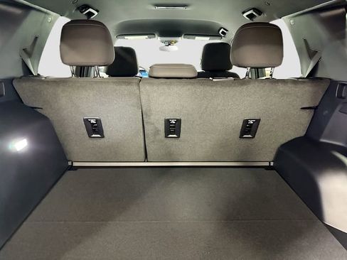 New 2026 Chevrolet Equinox LT FWD image 30