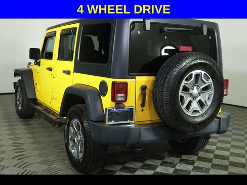Used 2015 Jeep Wrangler Unlimited Sport w/ Quick Order Package 24S AWD/4WD image 4