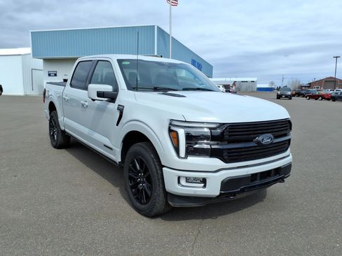 Used 2024 Ford F150 Platinum w/ FX4 Off-Road Package image 8