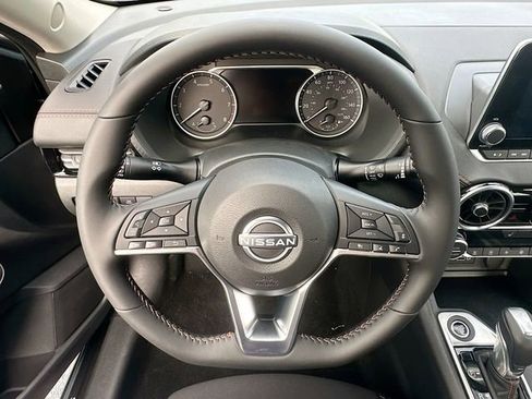 New 2025 Nissan Sentra SR image 11