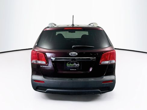 Used 2013 Kia Sorento LX w/ Convenience Pkg FWD image 7