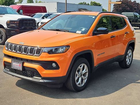 Certified 2026 Jeep Compass Latitude AWD/4WD image 3