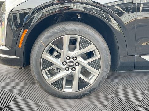 New 2027 Cadillac Optiq Luxury RWD image 10