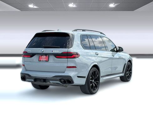 Used 2025 BMW X7 M60i AWD/4WD image 9