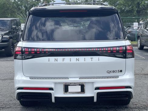 Certified 2026 INFINITI QX80 4WD w/ Sport Exterior Package image 3