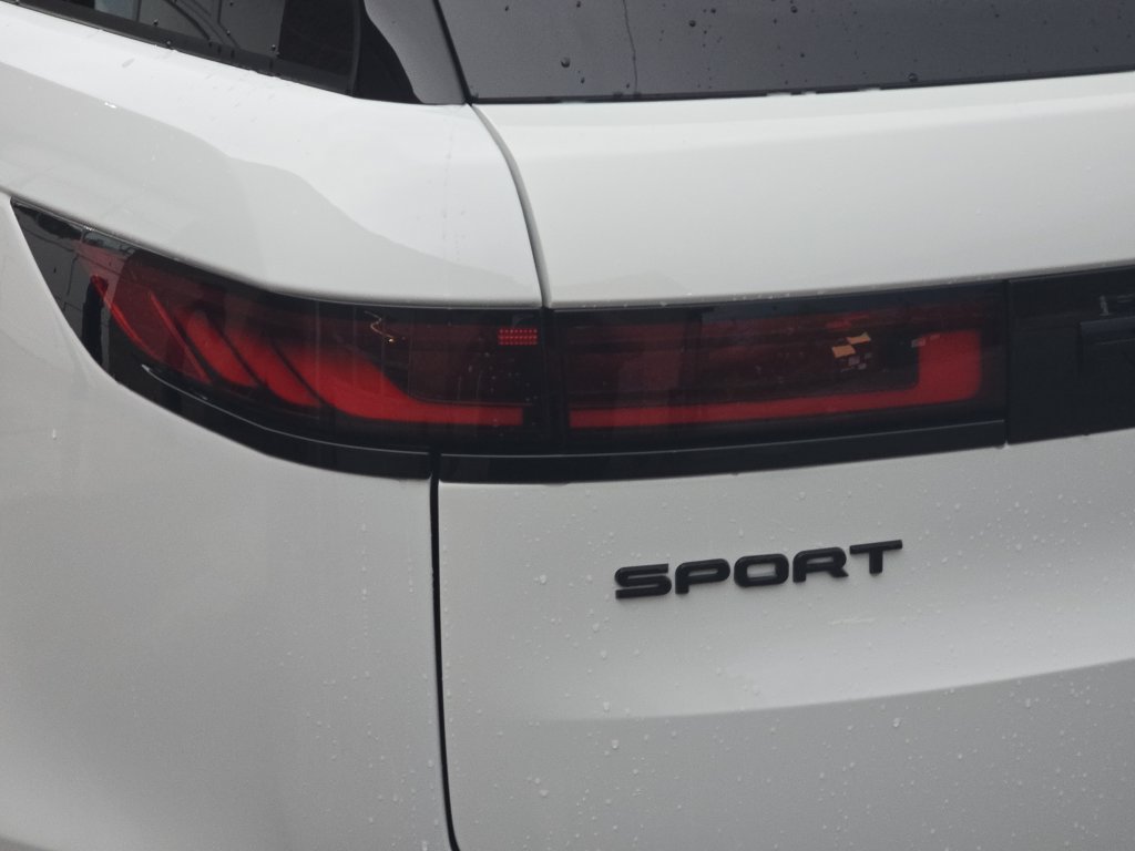 New 2027 Land Rover Range Rover Sport SE AWD/4WD image 23