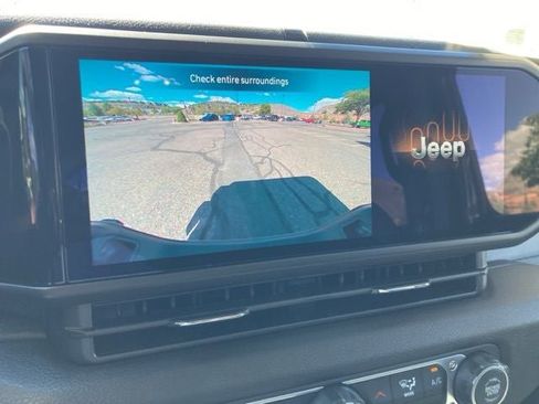 New 2025 Jeep Gladiator Sport AWD/4WD image 9