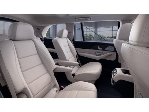 Certified 2023 Mercedes-Benz GLS 450 4MATIC image 5