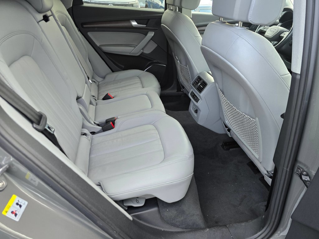 Used 2023 Audi Q5 2.0T Premium AWD/4WD image 14