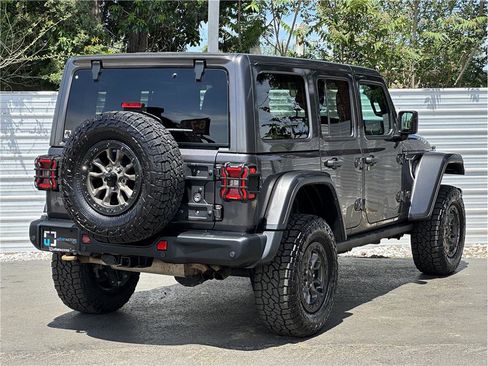 Used 2021 Jeep Wrangler Unlimited Rubicon w/ Dual Top Group AWD/4WD image 10