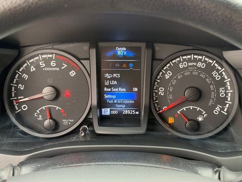 Used 2023 Toyota Tacoma SR AWD/4WD image 29