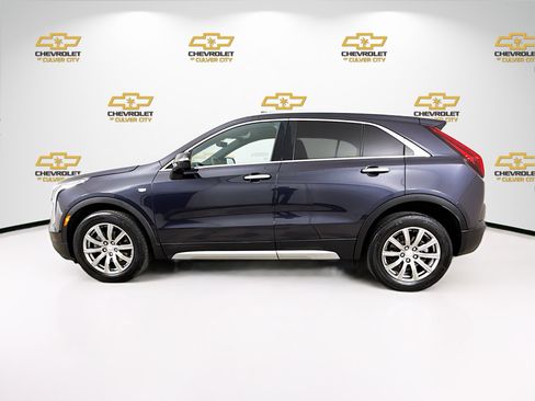 Used 2022 Cadillac XT4 Premium Luxury w/ Enhanced Visibility Package FWD image 5