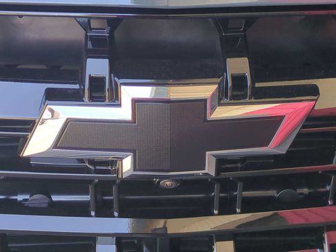 New 2026 Chevrolet Suburban Z71 w/ Comfort Package AWD/4WD image 8