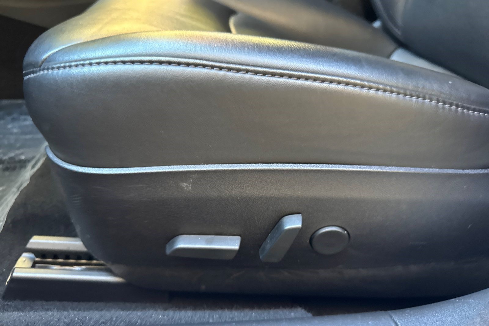 Used 2018 Tesla Model 3 Long Range RWD image 14