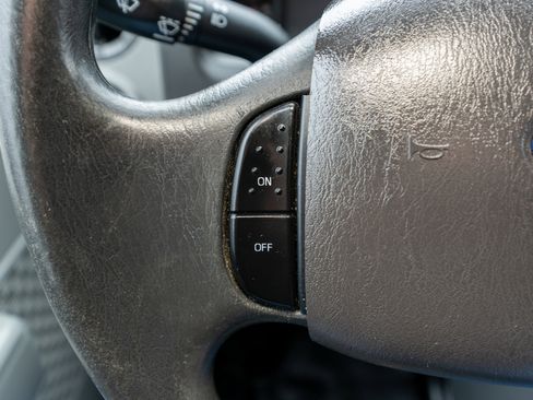 Used 2019 Ford E-450 and Econoline 450 Super Duty w/ Power Windows & Locks Group image 20