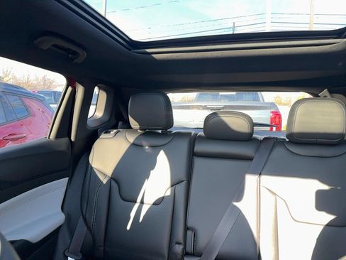 New 2026 Jeep Compass Limited image 9