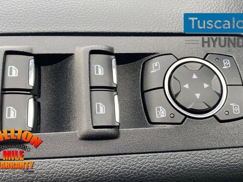 Used 2019 Ford F150 Lariat w/ Equipment Group 502A Luxury image 14