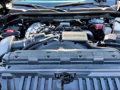 Used 2025 GMC Sierra 2500 AT4X AWD/4WD image 29