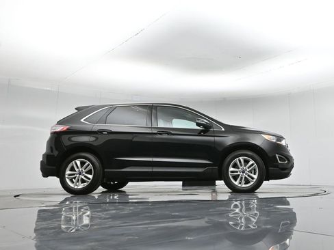 Used 2016 Ford Edge SEL image 46