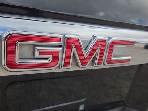 Used 2017 GMC Yukon XL Denali w/ Open Road Package AWD/4WD image 32