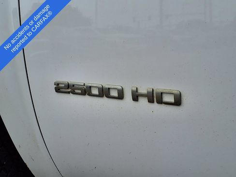 Used 2013 Chevrolet Silverado 2500 W/T AWD/4WD image 12