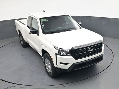Used 2022 Nissan Frontier S image 23