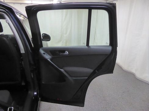 Used 2013 Volkswagen Tiguan S FWD image 28