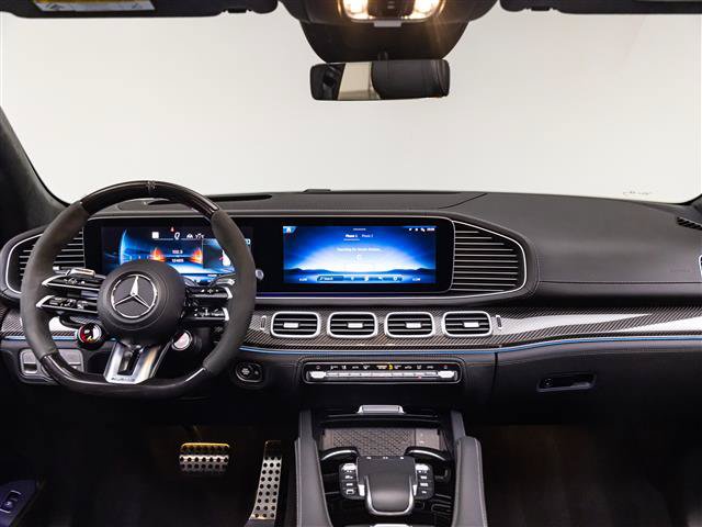 Used 2025 Mercedes-Benz GLS 63 AMG 4MATIC image 21