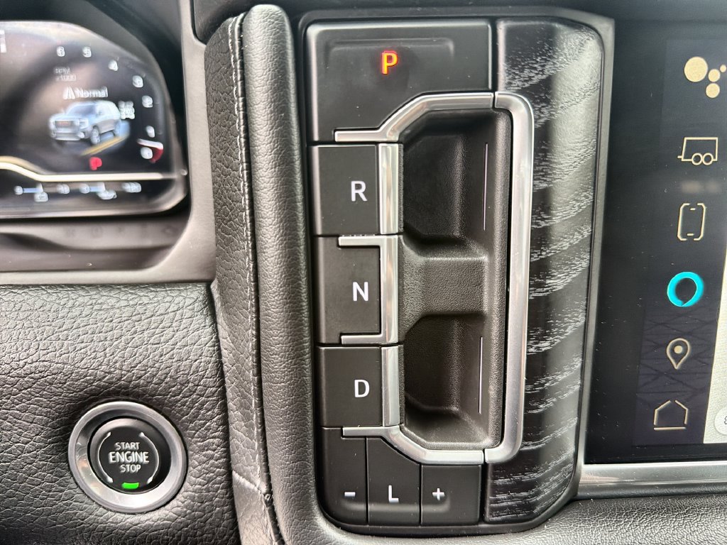 Used 2024 GMC Yukon Denali AWD/4WD image 22