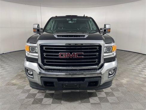 Used 2018 GMC Sierra 2500 SLE w/ SLE Preferred Package image 25
