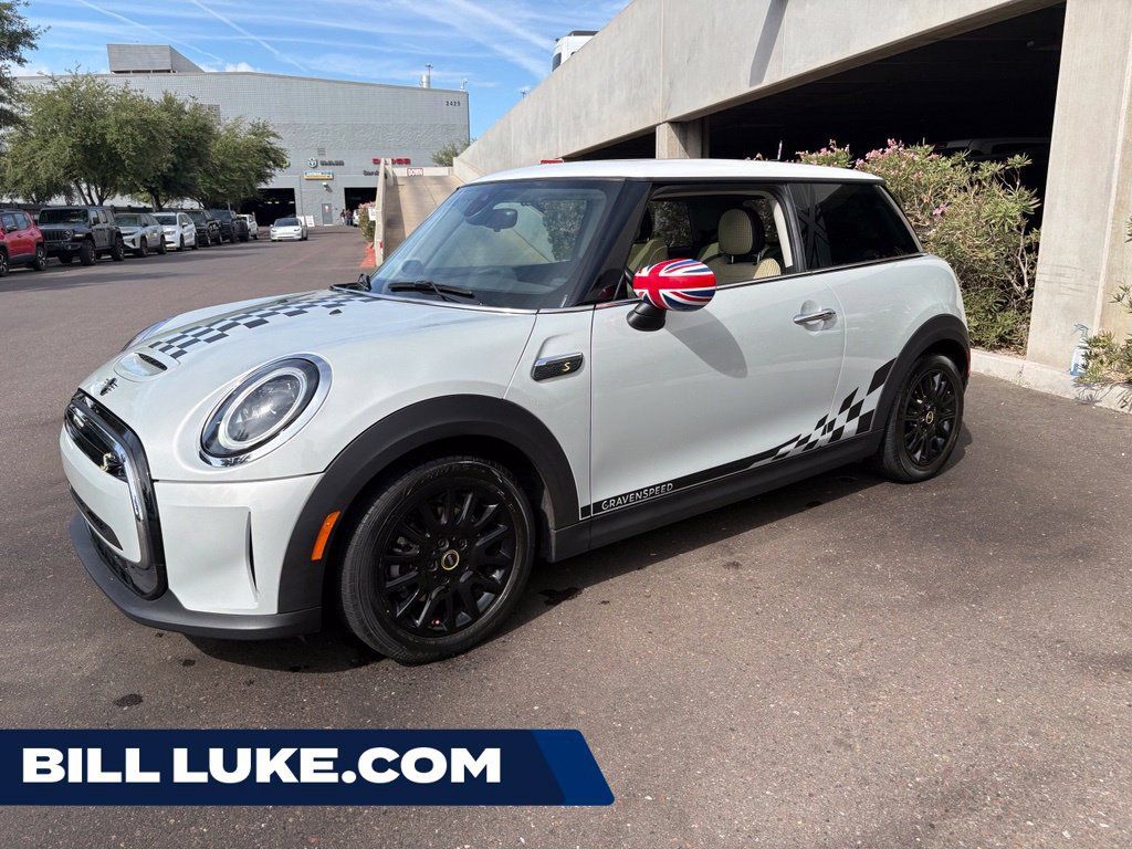 Used 2023 MINI Cooper SE FWD image 1