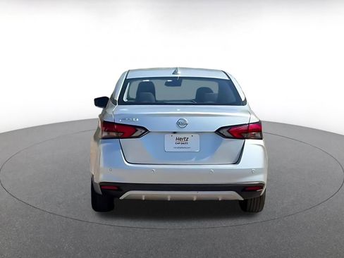 Used 2025 Nissan Versa SV image 12