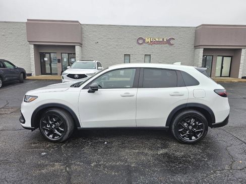 Used 2024 Honda HR-V Sport image 9