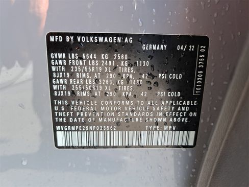 Certified 2022 Volkswagen ID.4 Pro image 37