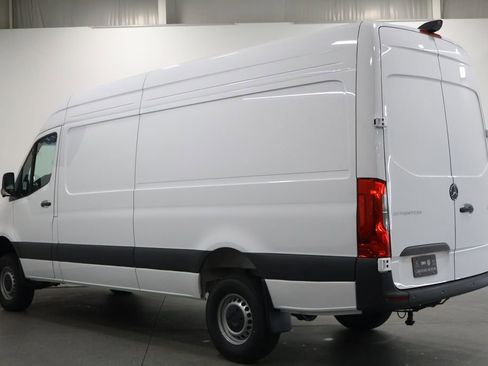 New 2026 Mercedes-Benz Sprinter 2500 image 8