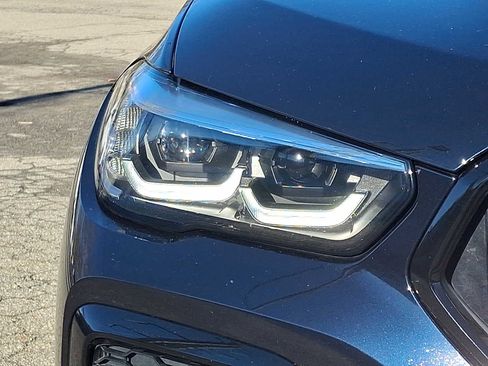 Used 2023 BMW X6 xDrive40i w/ M Sport Package image 9