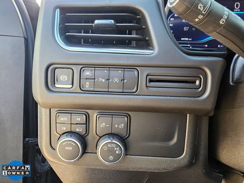 Used 2024 Chevrolet Suburban LT AWD/4WD image 15