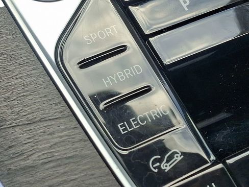 Certified 2024 BMW X5 xDrive50e w/ Climate Comfort Package image 24