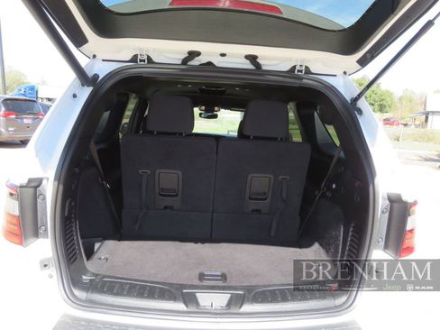 Used 2023 Dodge Durango R/T AWD/4WD image 23