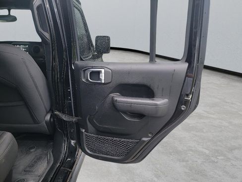 Used 2022 Jeep Gladiator Sport AWD/4WD image 28